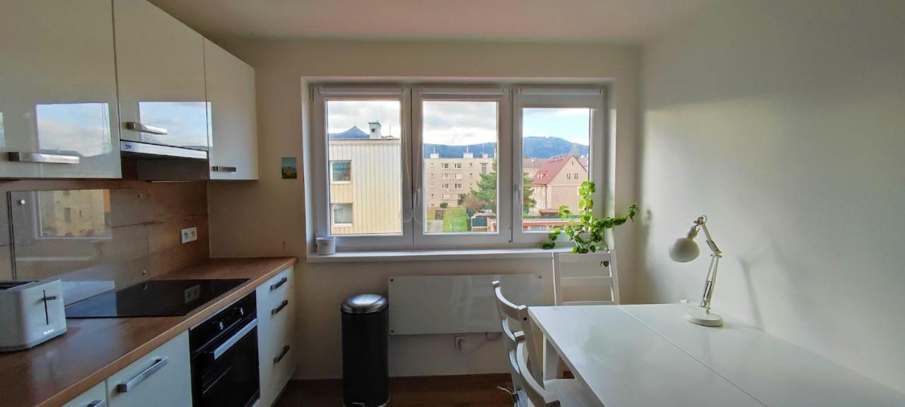 Apartman Pod Jestedem Apartment Liberec Bagian luar foto