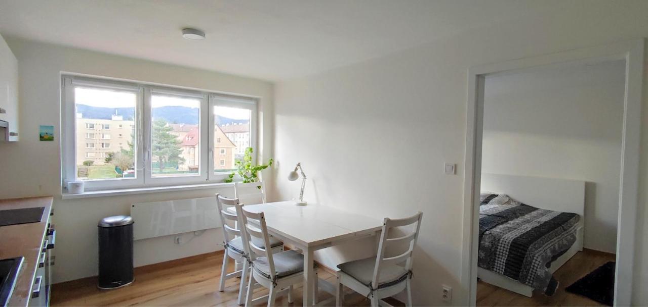 Apartman Pod Jestedem Apartment Liberec Bagian luar foto